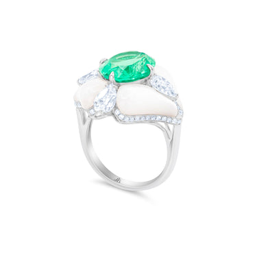 Colombian Essence Ring by Just Brilliant – 4.05ct lab-grown Colombian emerald ring in 18K white gold