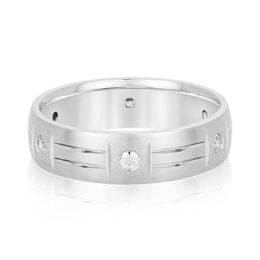 6mm Heavy Weight Mens Band with Diamond – Radiant Lab Diamond Men's Band in 18K Gold | Just Brilliant