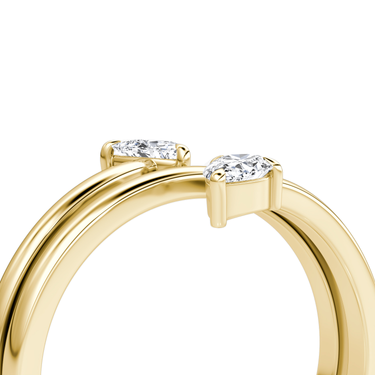 Just Brilliant Bypass Wrap ring in 18K Yellow Gold, detail view