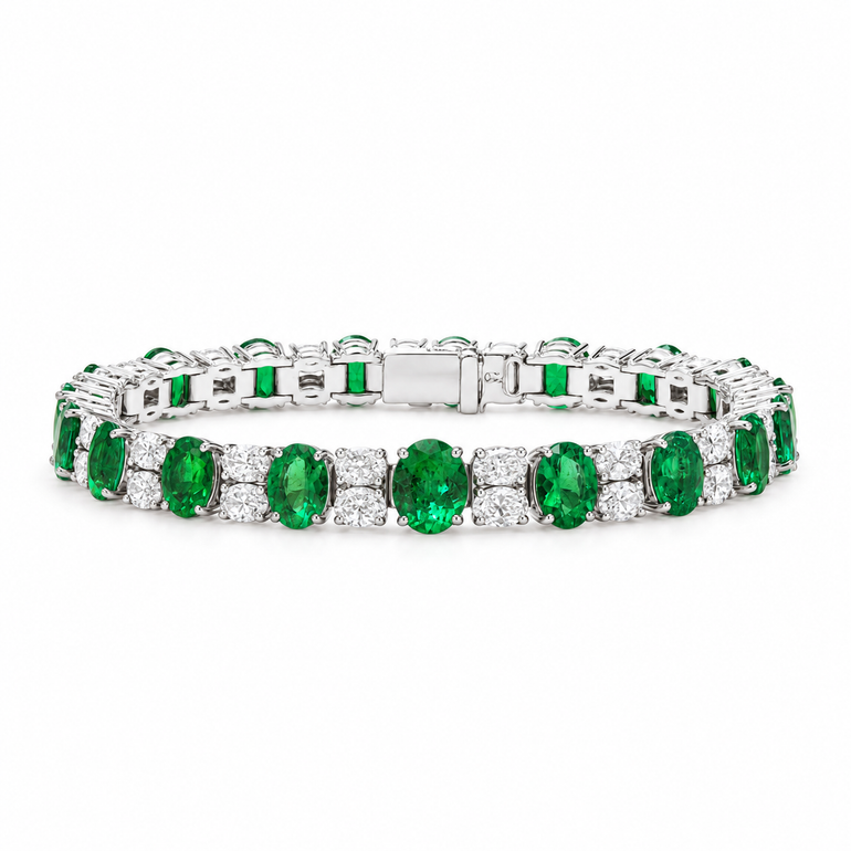 Ailes d’Émeraude Bracelet by Just Brilliant — complete front view in 18K white gold