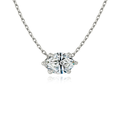 Solitaire Necklace in white gold, perspective view