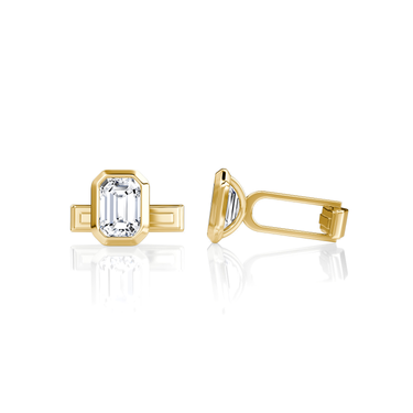 Bezel Cufflinks in yellow gold, profile view