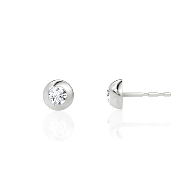 Petite Dome Stud in white gold, perspective view