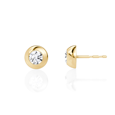 Petite Dome Stud in yellow gold, perspective view