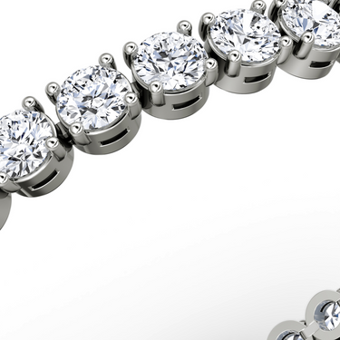 Classic Tennis Bracelet in white gold — detail view