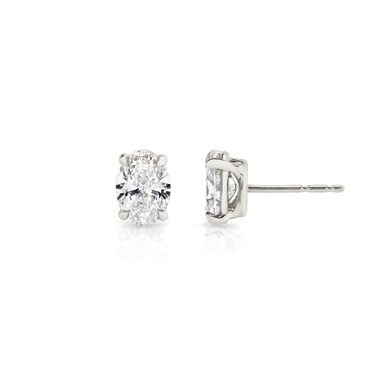 Solitaire Stud in 18K White Gold — side view