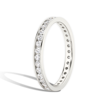 Just Brilliant Devotion band in 18K White Gold, side view.