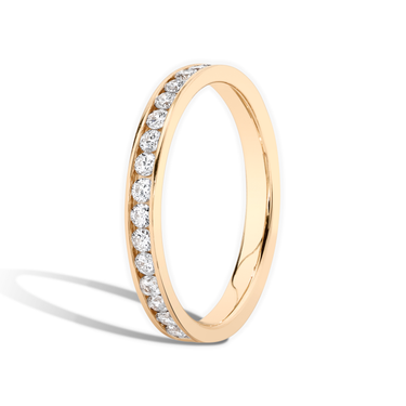 Just Brilliant Devotion band in 18K Rose Gold, side view.