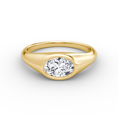 Just Brilliant East West Signet ring in yellow gold — front