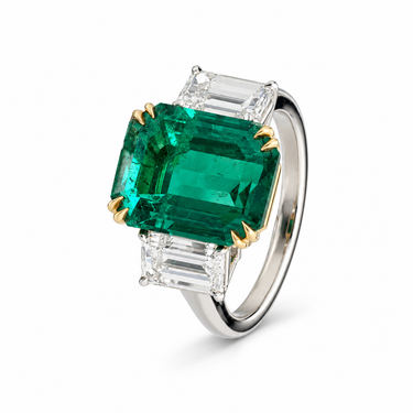 Émeraude Majesté Ring by Just Brilliant — angled view