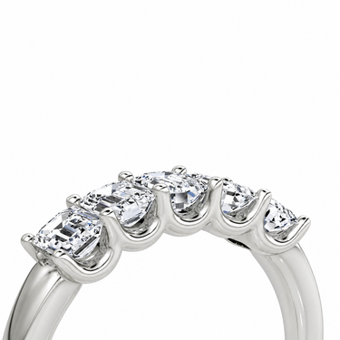 Just Brilliant Five Stone Diamond Band, Large version with Emerald diamonds in 18K white gold, detail view. #jb-five-stone_large_emerald_18k-white-gold_detail