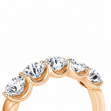 Just Brilliant Five Stone Diamond Band, Large version with Round Brilliant diamonds in 18K rose gold, detail view. #jb-five-stone_large_round-brilliant_18k-rose-gold_detail