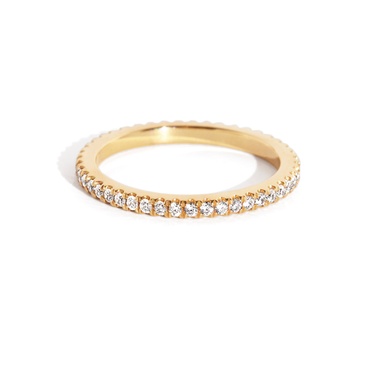 Just Brilliant Infinity Band, 18K Yellow Gold, front view