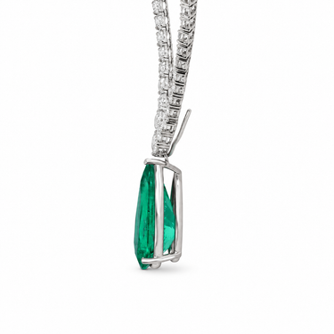 Larme d’Émeraude Necklace in 18K white gold by Just Brilliant — Side profile