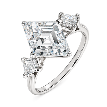 Losange de Lumière Diamond Ring in 18K white gold by Just Brilliant — Three-quarter view
