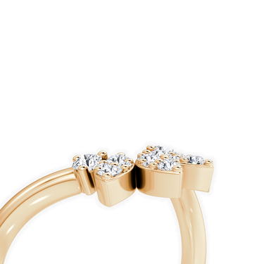 Just Brilliant petal crown band in 18K Rose Gold, detail view.