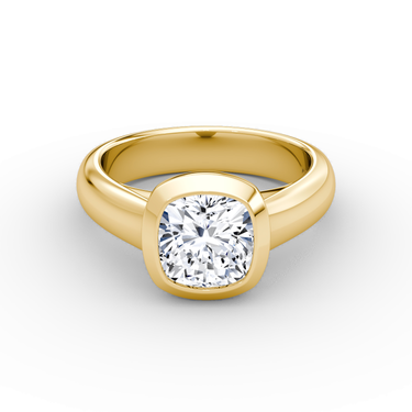 Just Brilliant Sculpture Bezel Ring, Cushion, 18K Yellow Gold, front view.