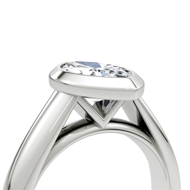 Just Brilliant Sculpture Bezel Ring, Marquise, 18K White Gold, detail view.