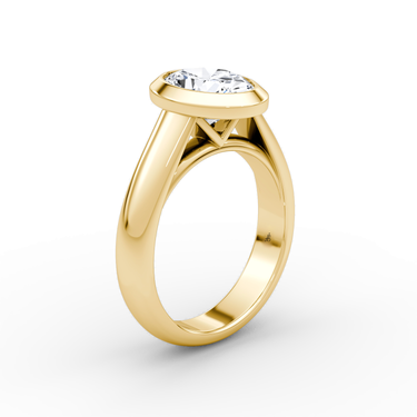 Just Brilliant Sculpture Bezel Ring, Oval, 18K Yellow Gold, upright view.
