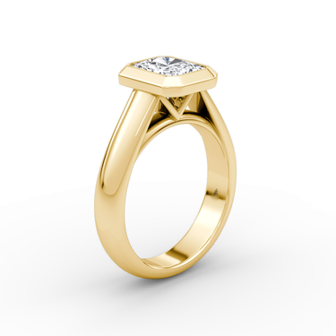 Just Brilliant Sculpture Bezel Ring, Radiant, 18K Yellow Gold, upright view.