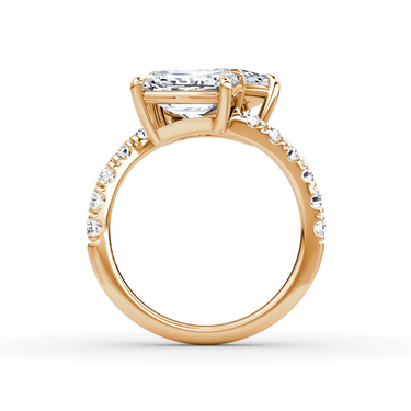Just Brilliant Toi et Moi Bypass ring, pavé band, emerald and pear diamonds, rose gold, profile view