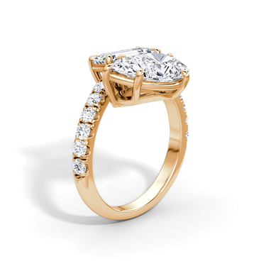 Just Brilliant Toi et Moi Bypass ring, pavé band, emerald and pear diamonds, rose gold, upright view