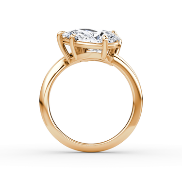 Just Brilliant Toi et Moi Bypass ring, plain band, emerald and pear diamonds, 18K Rose Gold, profile view
