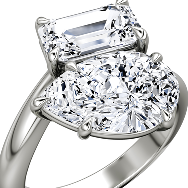 Just Brilliant Toi et Moi Bypass ring, plain band, emerald and pear diamonds, 18K White Gold, detail view
