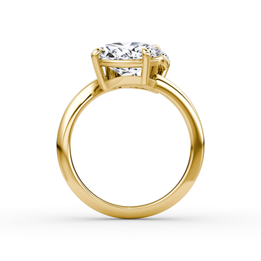 Just Brilliant Toi et Moi Bypass ring, plain band, round brilliant and oval diamonds, 18K Yellow Gold, profile view