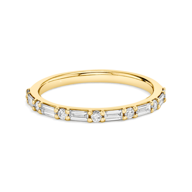 Just Brilliant Alternating Shapes Band in 18K Yellow Gold, front view.