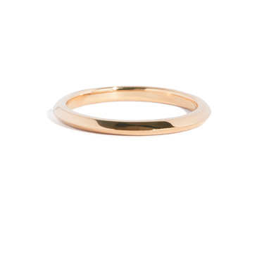 Just Brilliant Knife Edge Wedding Band, 18K Rose Gold, front view, unengraved