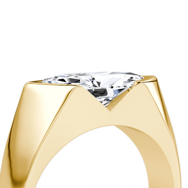 Just Brilliant Statement Signet Ring — Marquise — 18K Yellow Gold — detail view