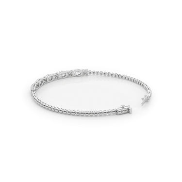 Elara Tennis Bracelet by Just Brilliant – luxury lab-grown diamond bracelet in 18K gold – detail view