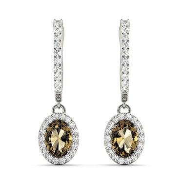 Earrings Halo – Lab Diamond Earrings in 18K Gold | Just Brilliant – close-up view