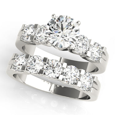 Single Row Prong Set Engagement Rings – Lab Diamond Engagement Ring in 18K Gold | Just Brilliant – close-up view