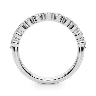 Single Shared Prong Wedding Band – Lab Diamond Wedding Band in 18K Gold | Just Brilliant – detail view
