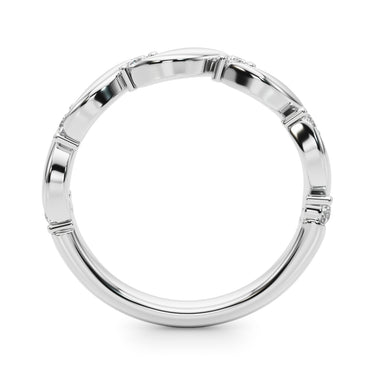 Twisting Wedding Band – Lab Diamond Wedding Band in 18K Gold | Just Brilliant – detail view