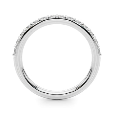 Straight Wedding Band – Lab Diamond Wedding Band in 18K Gold | Just Brilliant – detail view