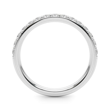 Shared Prong Wedding Ring – Lab Diamond Wedding Band in 18K Gold | Just Brilliant – detail view