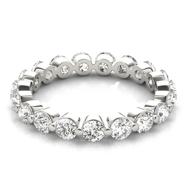 Single Shared-Prong Eternity Band – Lab Diamond Eternity Band in 18K Gold | Just Brilliant – close-up view