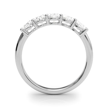 Shared Prong Oval Shape Wedding Band – Oval Lab Diamond Wedding Band in 18K Gold | Just Brilliant – detail view