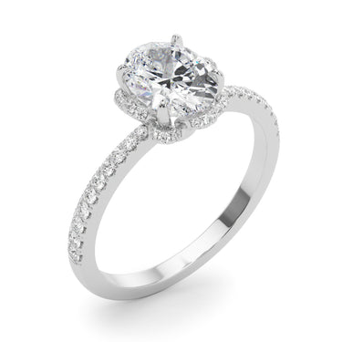 Engagement Ring Oval Cent – Oval Lab Diamond Engagement Ring in 18K Gold | Just Brilliant – lifestyle view