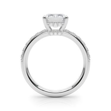 Engagement Rings Em Center – Lab Diamond Engagement Ring in 18K Gold | Just Brilliant – detail view