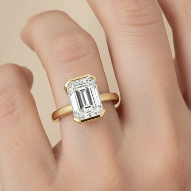 Emerald 1Ct Plus Ring – Emerald Ring in 18K Gold | Just Brilliant – side view
