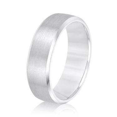 6mm Standard Weight Mens Band – Lab Diamond Men's Band in 18K Gold | Just Brilliant – detail view