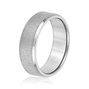 6mm Standard Weight Mens Band – Lab Diamond Men's Band in 18K Gold | Just Brilliant – detail view