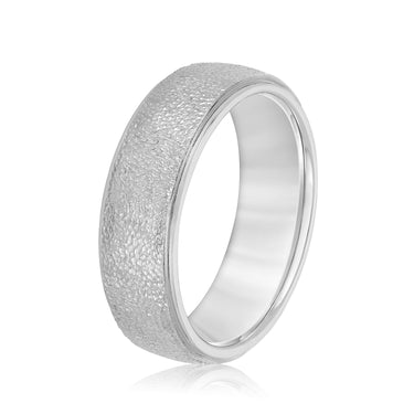 6mm Standard Weight Mens Band – Lab Diamond Men's Band in 18K Gold | Just Brilliant – detail view