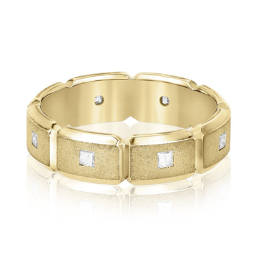 6mm Heavy Weight Mens Band with Diamond – Lab Diamond Men's Band in 18K Gold | Just Brilliant – close-up view