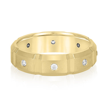 6mm Heavy Weight Mens Band with Diamond – Lab Diamond Men's Band in 18K Gold | Just Brilliant – close-up view