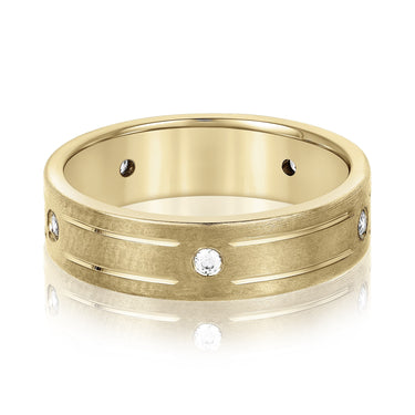 6mm Heavy Weight Mens Band with Diamond – Lab Diamond Men's Band in 18K Gold | Just Brilliant – close-up view
